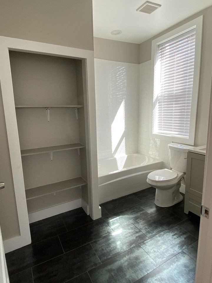 5448 Kincaid St #1 - Photo 6 of 9