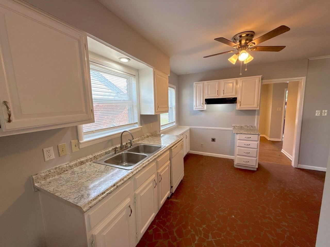 1871 Cornelia Ln - Photo 2 of 17