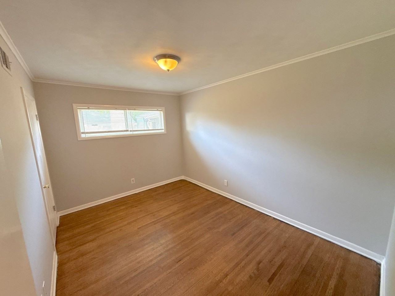 1871 Cornelia Ln - Photo 5 of 17
