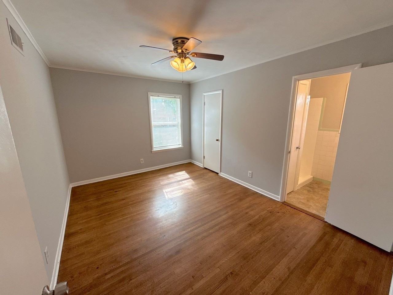 1871 Cornelia Ln - Photo 6 of 17