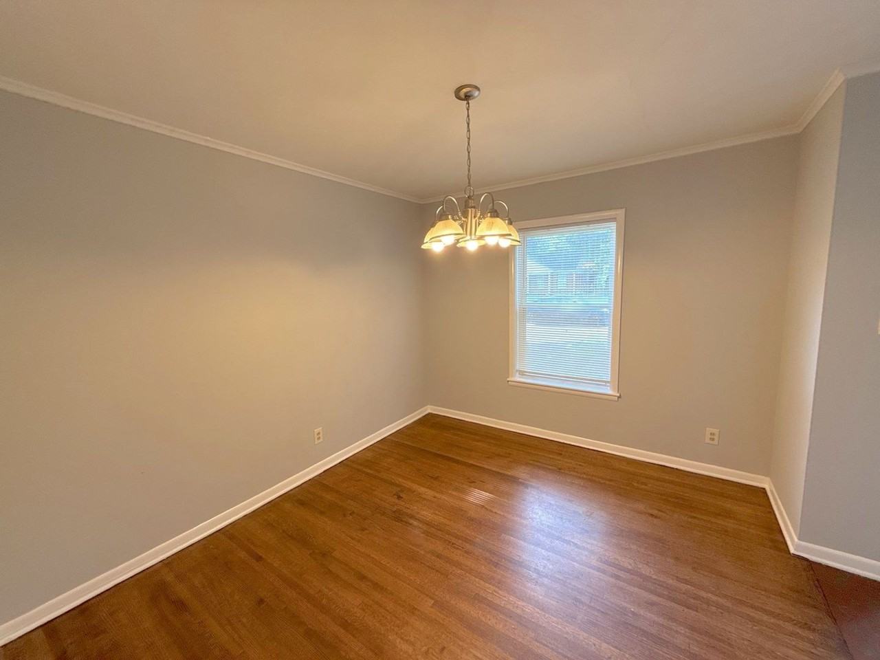 1871 Cornelia Ln - Photo 7 of 17