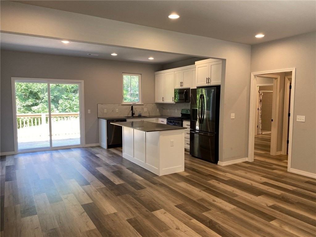 6 Baker Dr - Photo 2 of 18