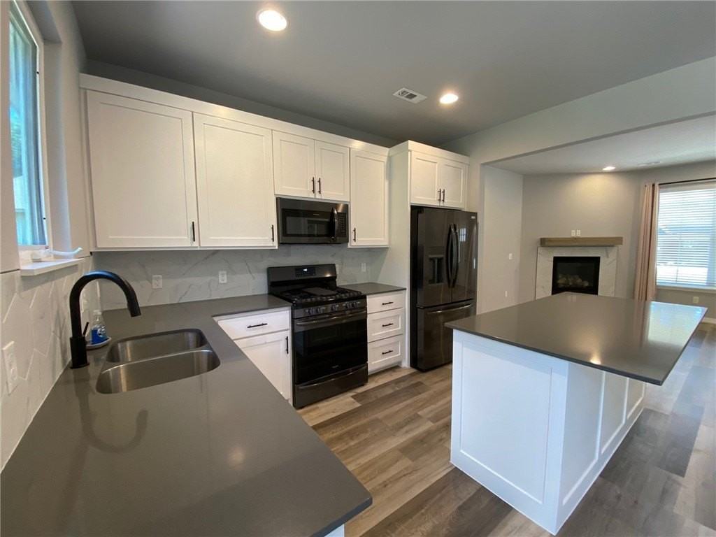 6 Baker Dr - Photo 5 of 18