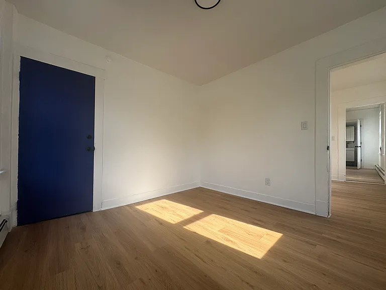 14 Crown Street #2W - Photo 6 of 9