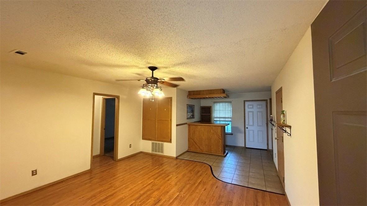 42 Burnett Cir - Photo 3 of 14