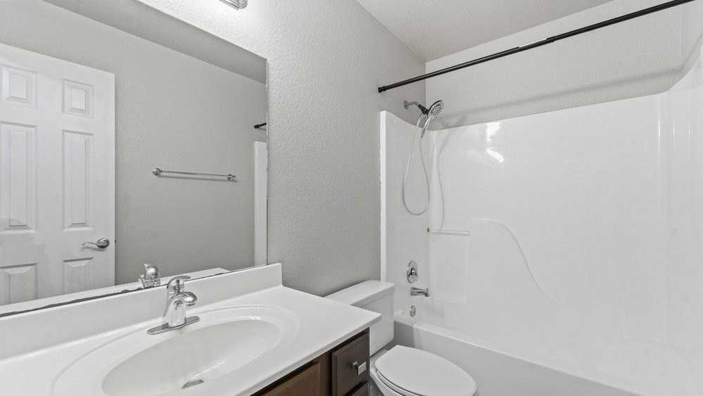 440 N Brookfield Dr - Photo 4 of 16