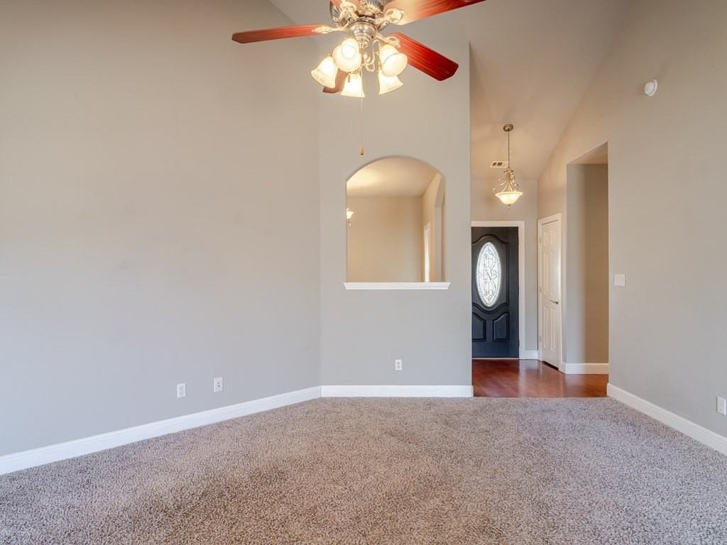 13 Bobwith Ln - Photo 6 of 30