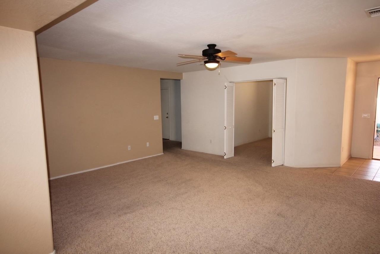 2423 E Winged Foot Dr - Photo 4 of 16