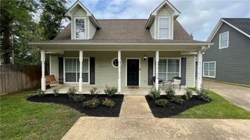 featured image of 3689 Holick Ln