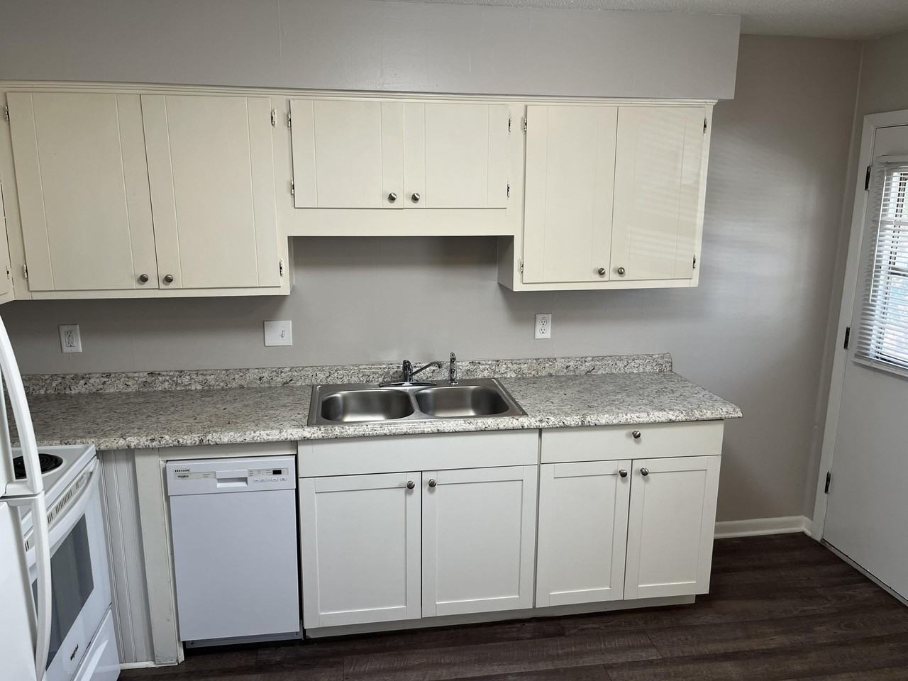 1413 Mana Ln - Photo 7 of 14