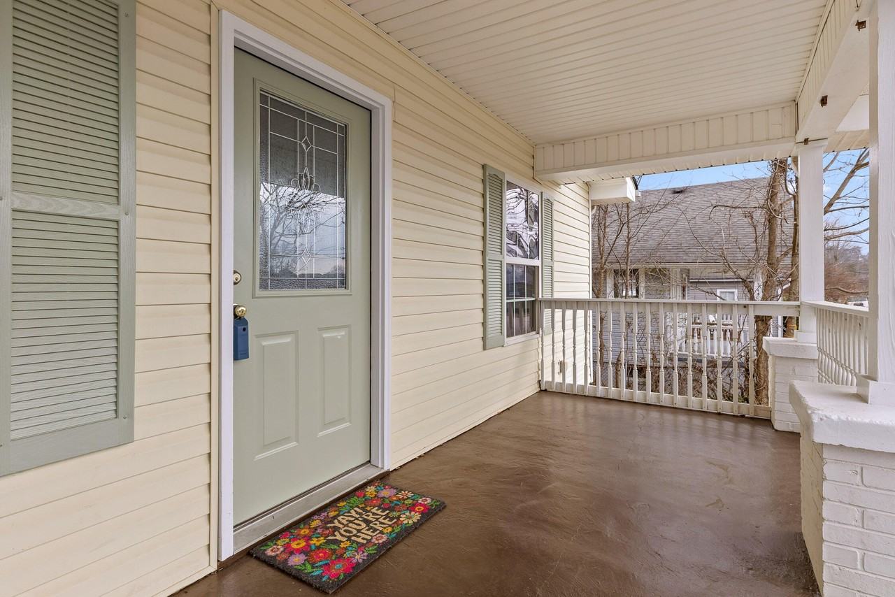 419 W Bell Ave - Photo 3 of 35
