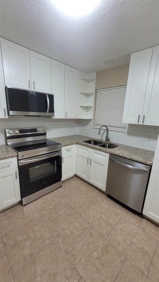 5834 Limerick Dr - Photo 2 of 7