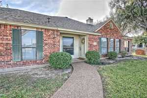 featured image of 4022 Wood River Dr #6A
