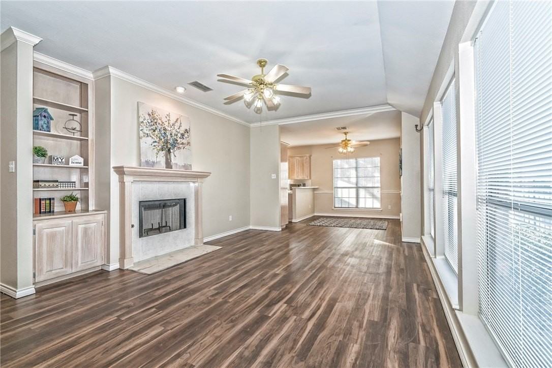 4022 Wood River Dr #6A - Photo 4 of 22