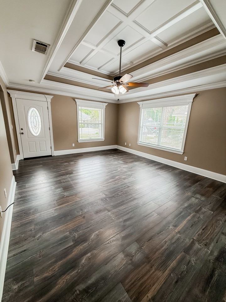 48 Ruby Ln #1 - Photo 7 of 33