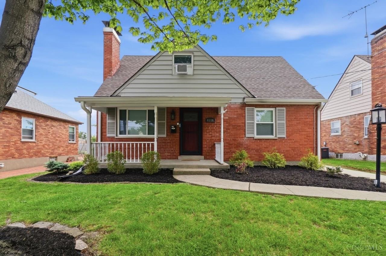 8330 Wexford Ave - Photo 2 of 50