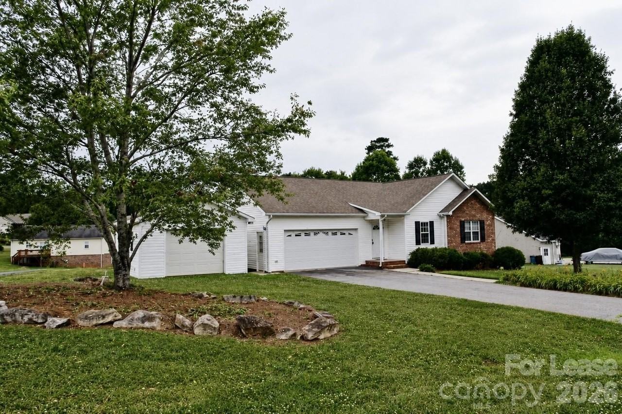 5139 Silver Tree Trl - Photo 2 of 12