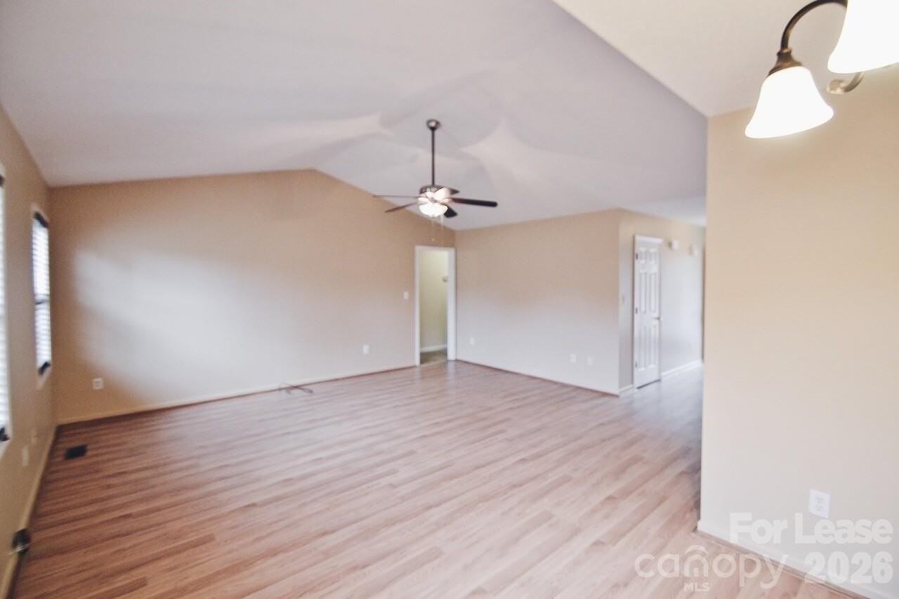 5139 Silver Tree Trl - Photo 4 of 12