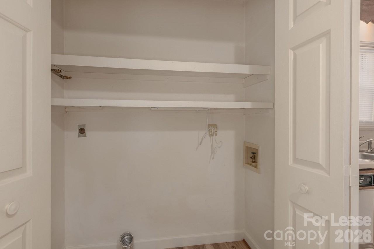 75 Laurelwood Dr #69 - Photo 3 of 12