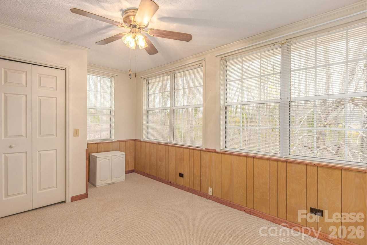 75 Laurelwood Dr #69 - Photo 5 of 12