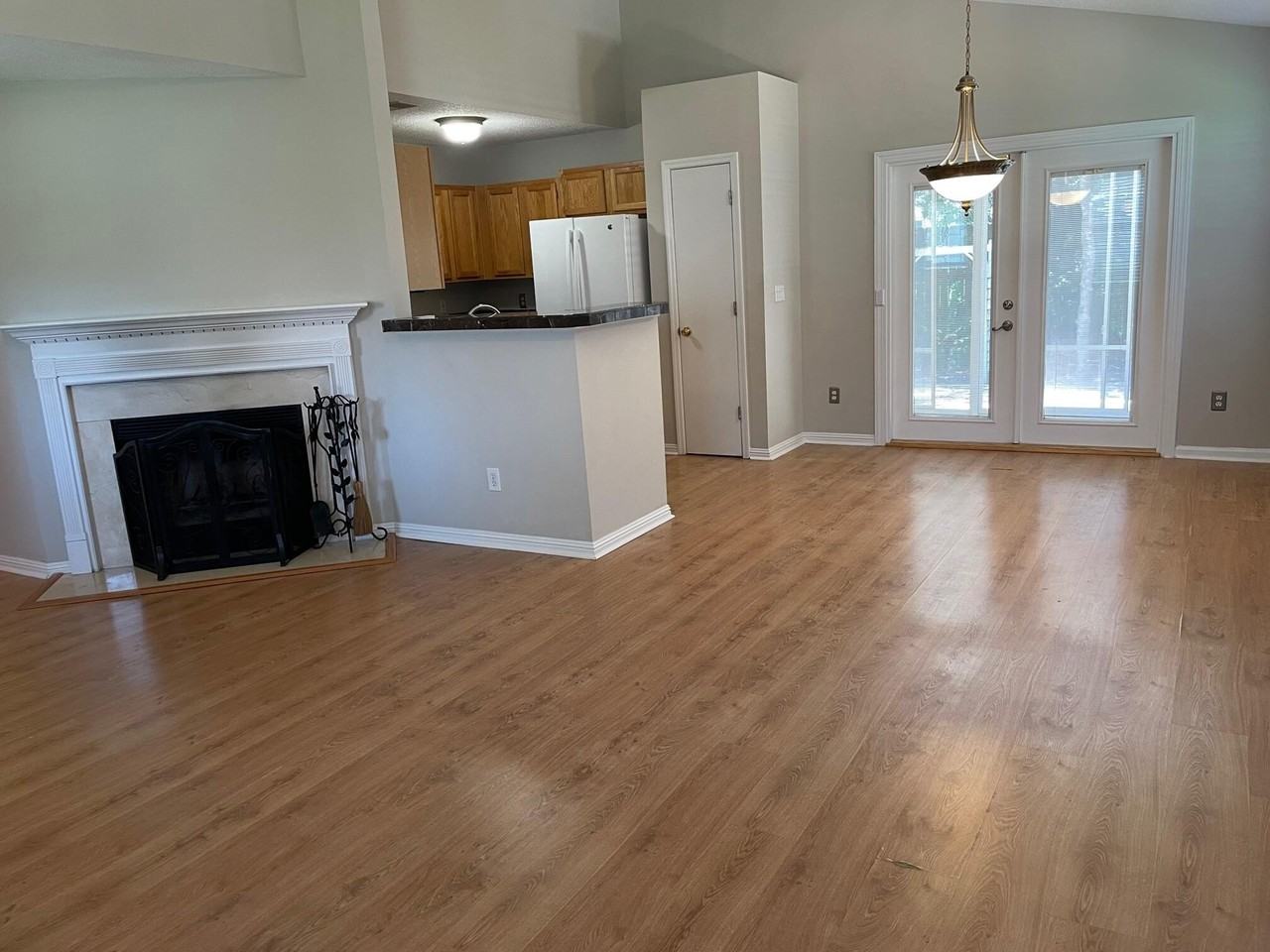210 Lytham Ct - Photo 6 of 34