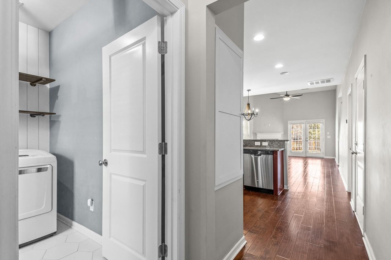 1522 Innkeeper Ln - Photo 5 of 30