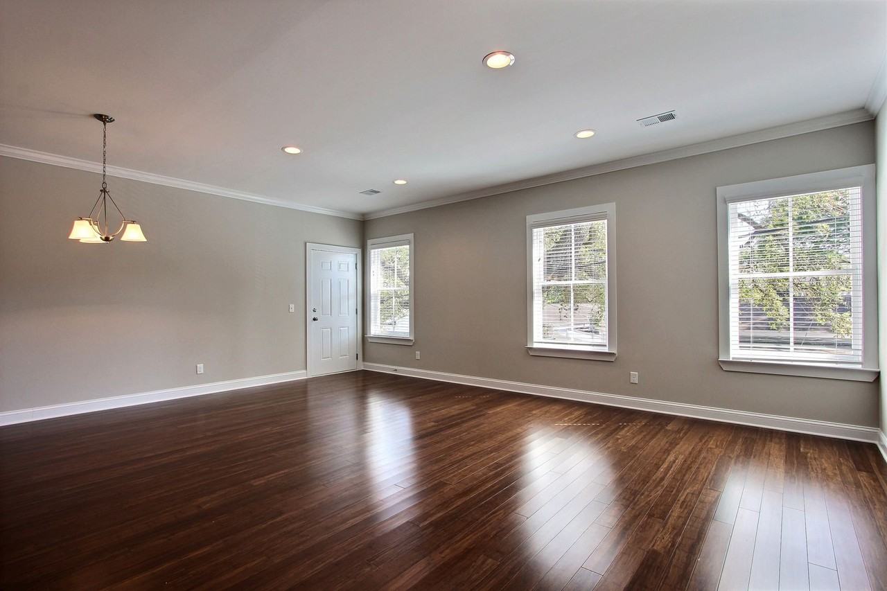 554 Nicoll St - Photo 7 of 14