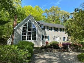 91 Raymond St - Photo 1 of 1