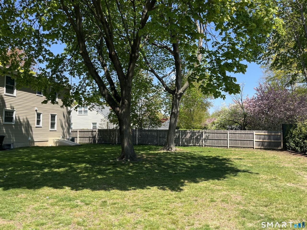 427 Westford Dr - Photo 4 of 14