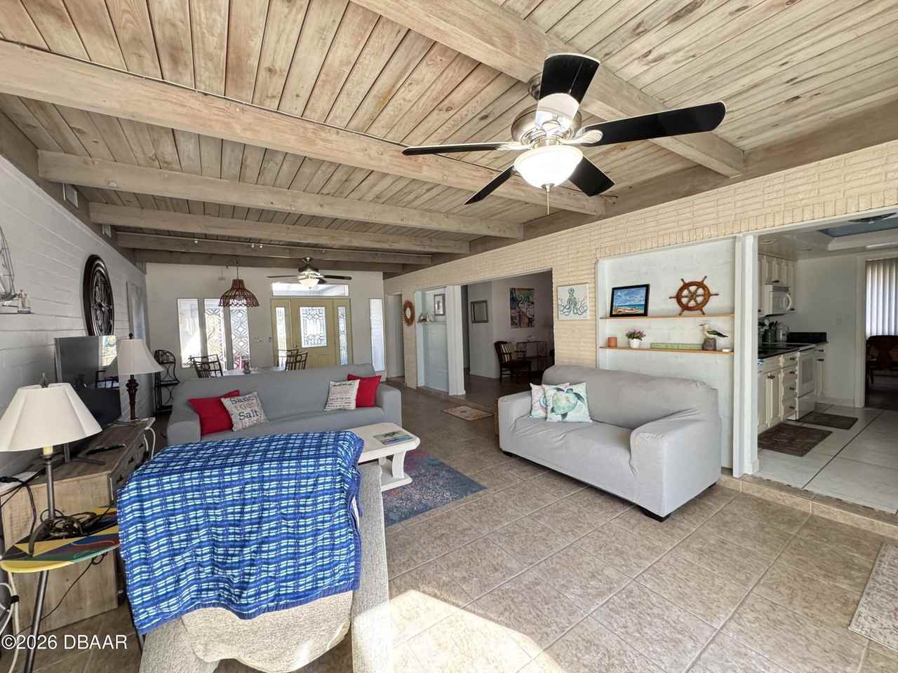 120 Ocean Grove Dr - Photo 6 of 27