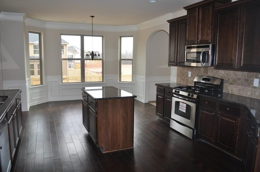 1455 Forest Brook Trl - Photo 4 of 25
