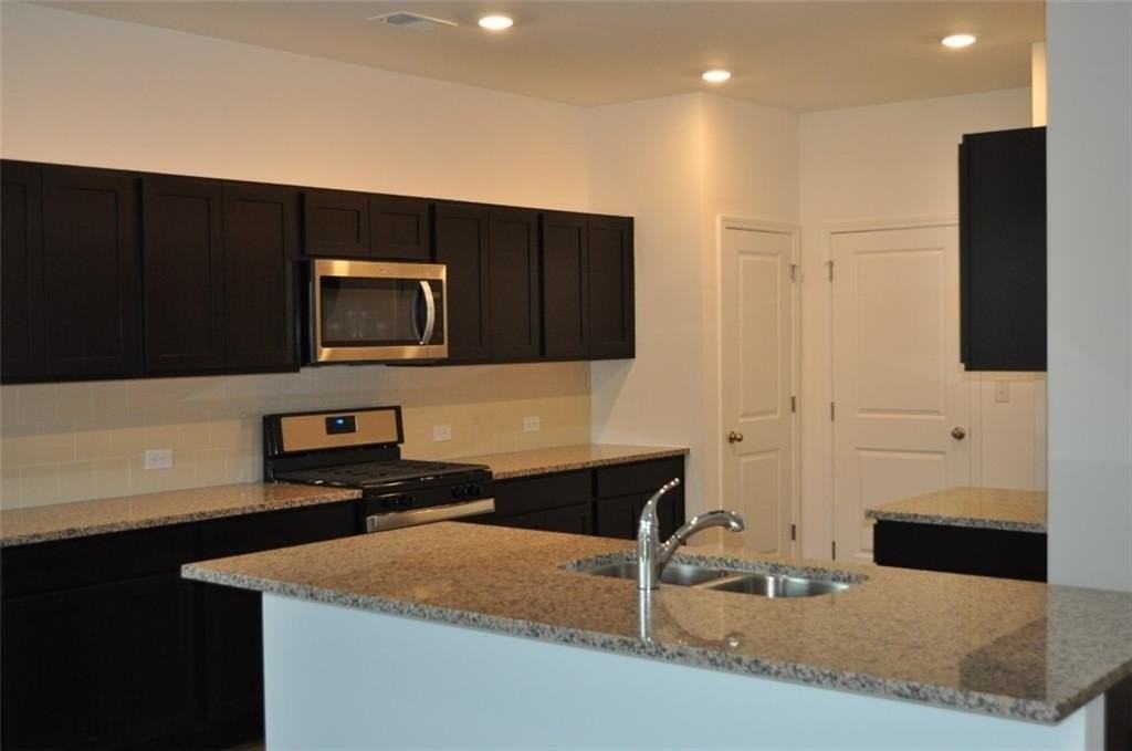 5745 Thornton Dr - Photo 3 of 45