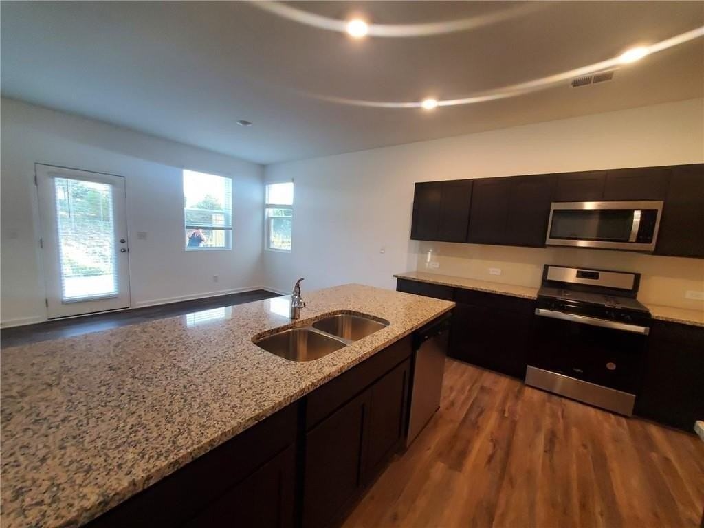 5745 Thornton Dr - Photo 7 of 45