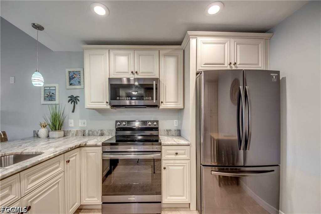 6337 Royal Woods Dr - Photo 6 of 33