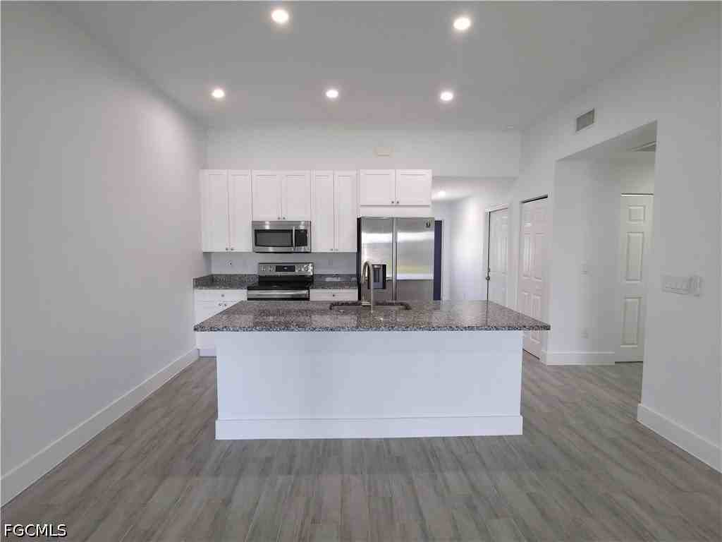 2907 Sw Santa Barbara Pl - Photo 4 of 22