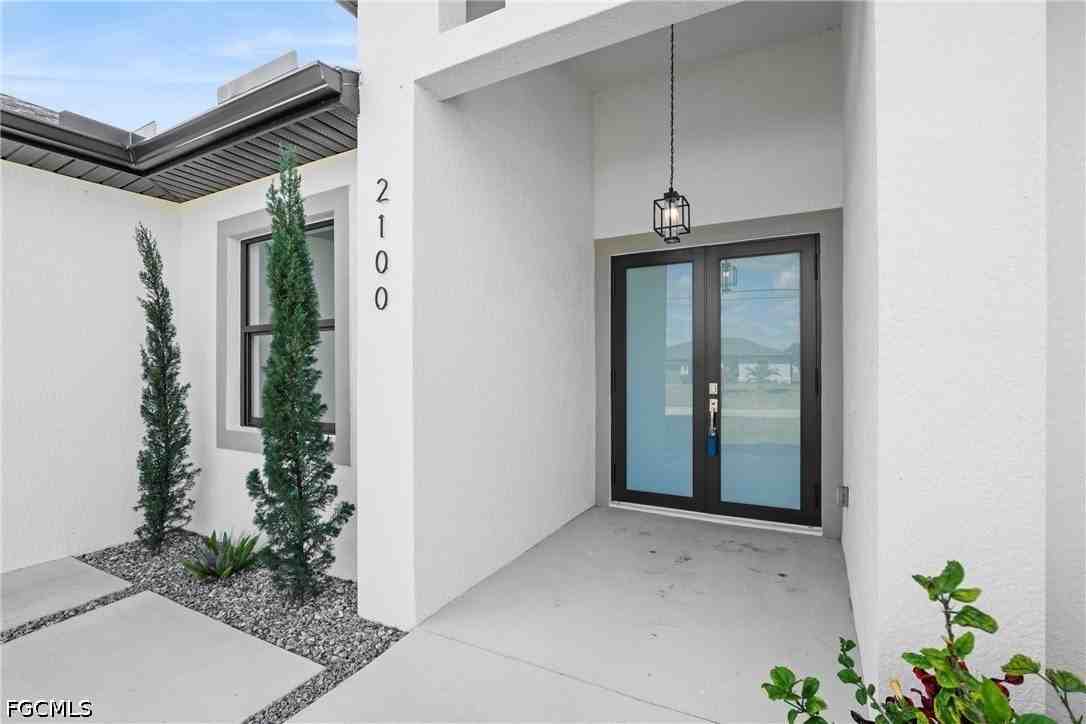 2100 Nw 21st St - Photo 4 of 24
