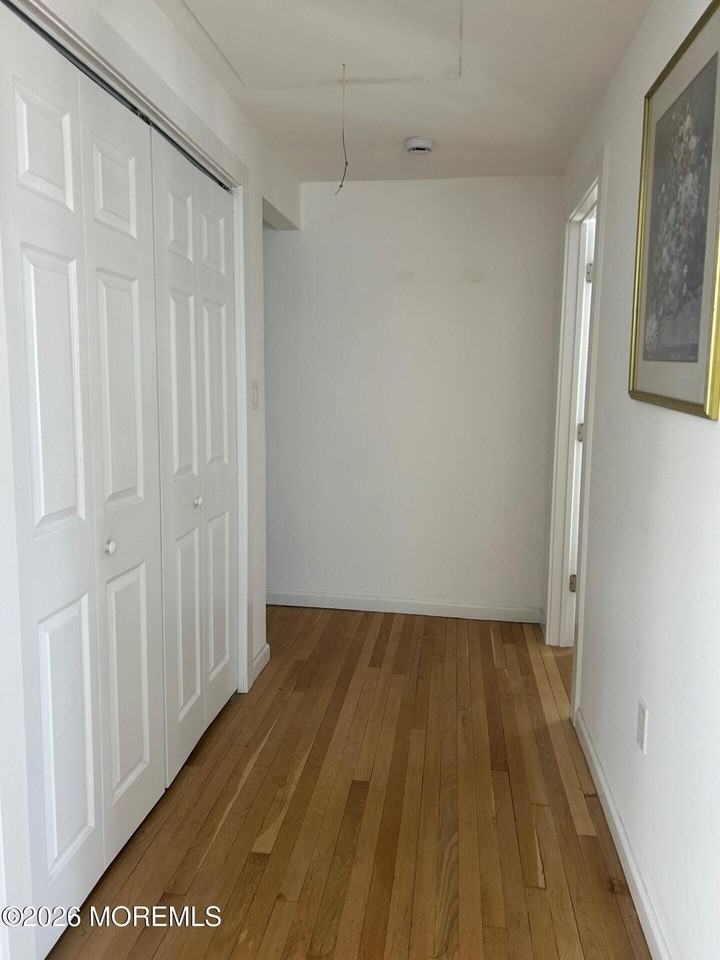 556 Ocean Ave - Photo 3 of 24