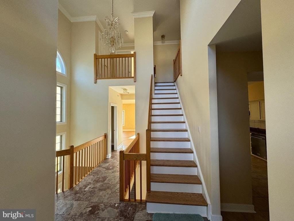 327 Overlook Ln - Photo 5 of 50