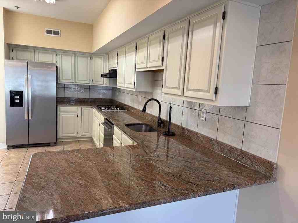 327 Overlook Ln - Photo 6 of 50