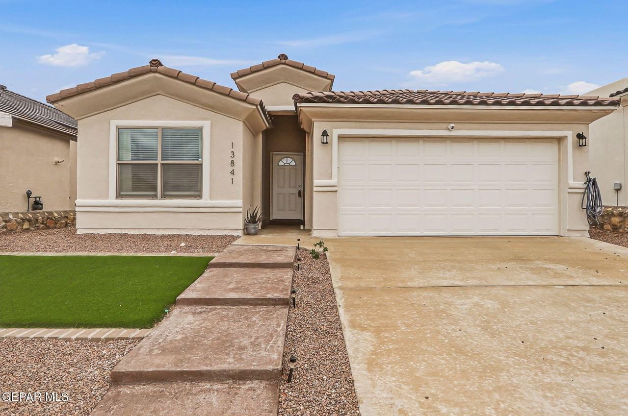 13841 Paseo Central Ave - Photo 2 of 36