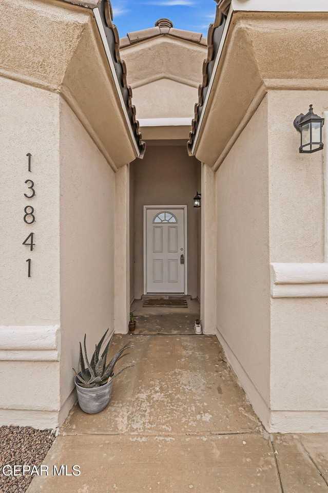 13841 Paseo Central Ave - Photo 5 of 36