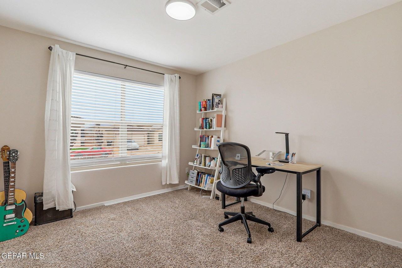 13841 Paseo Central Ave - Photo 6 of 36