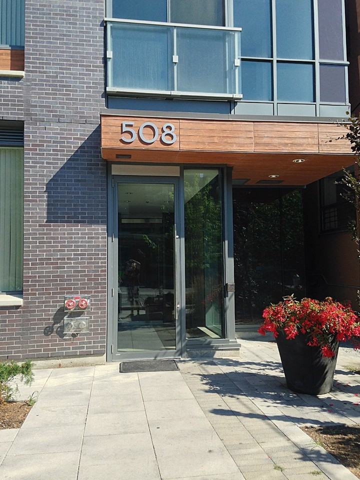 508 Wellington Street West #202 - Photo 5 of 11