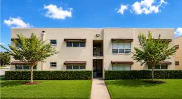 featured image of 301 S Crescent Dr
