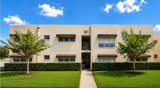 301 S Crescent Dr Hollywood, FL 33021 - Photo 1 of 1