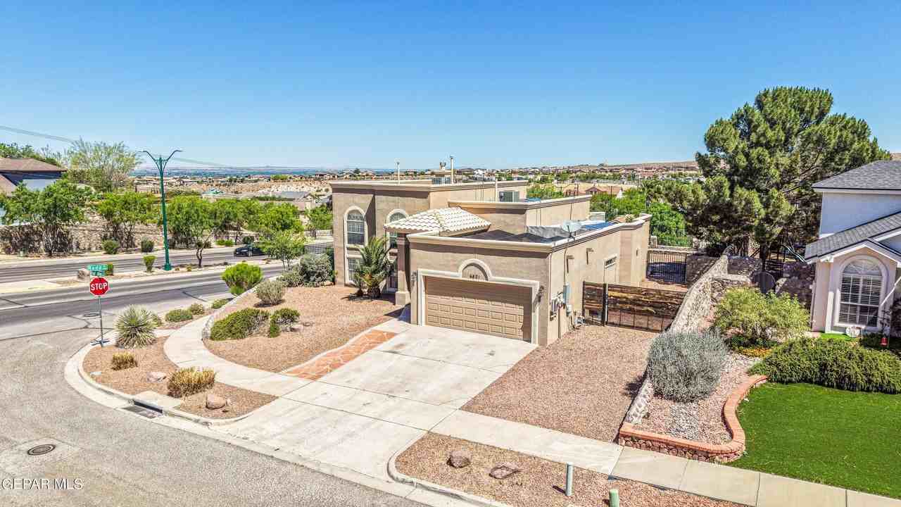 6821 Pearl Ridge Dr - Photo 2 of 50