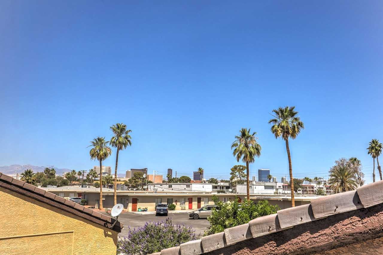1481 Living Desert Dr #B - Photo 2 of 15