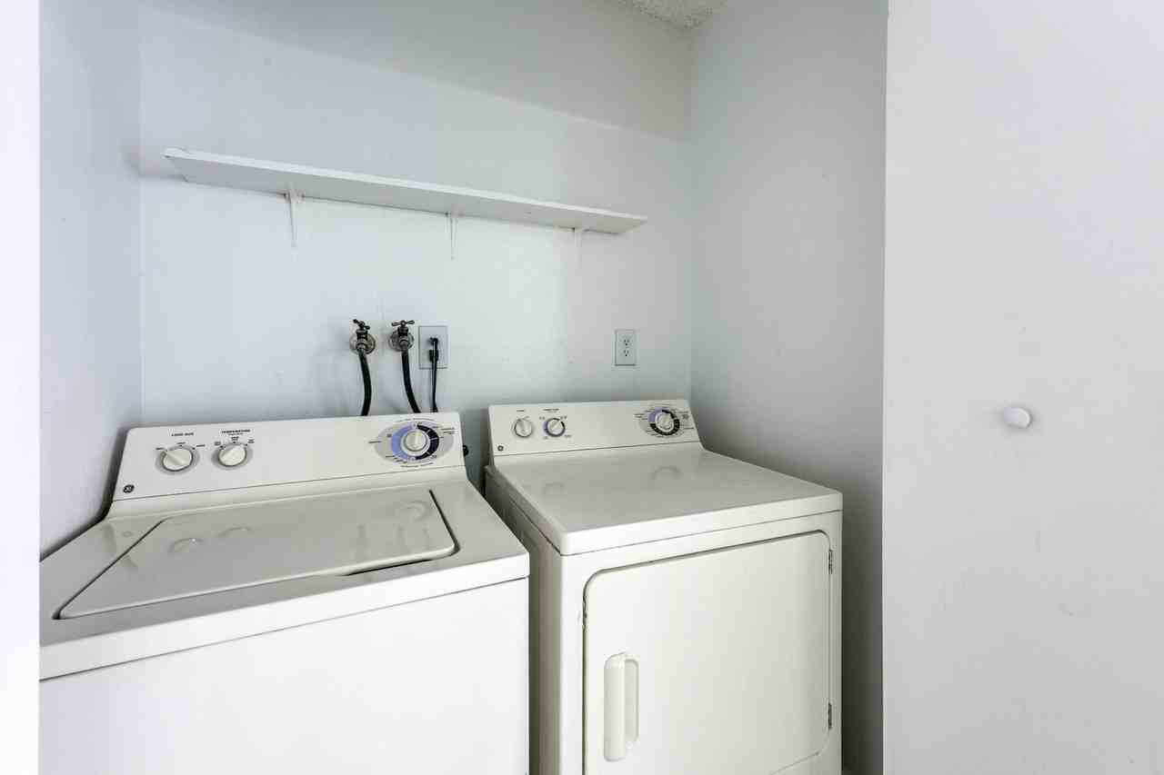 1481 Living Desert Dr #B - Photo 5 of 15