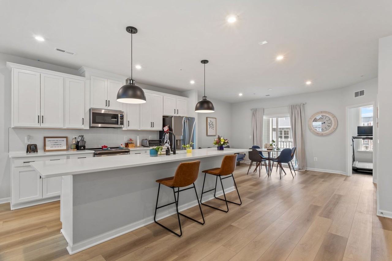 642 Brookwood Glen Ter #B - Photo 6 of 40