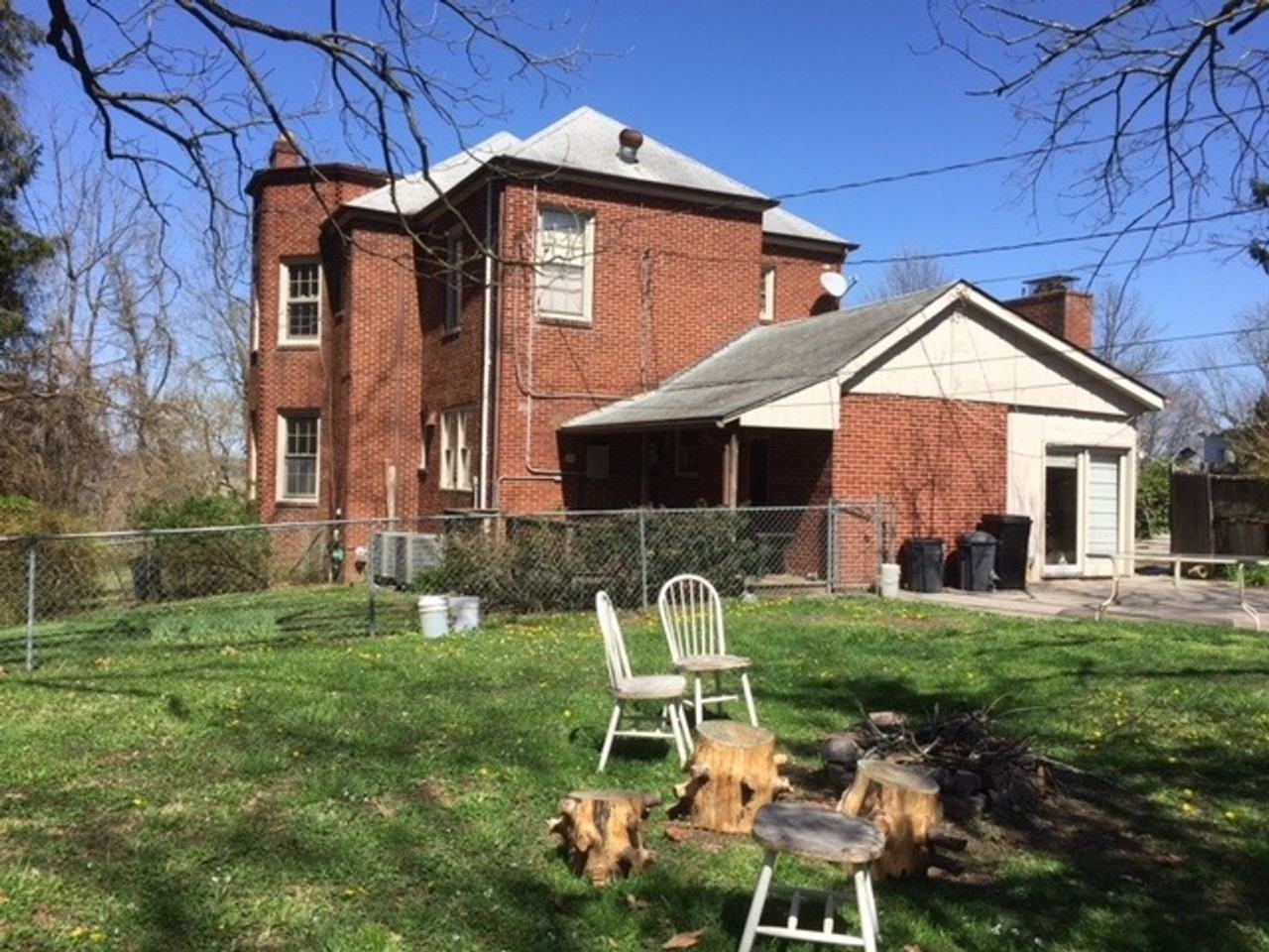 801 Oak Ln - Photo 6 of 25